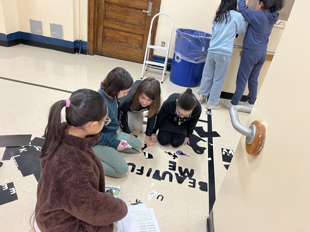 Students taking part in the Beautiful Me program (photo 3 of 4)